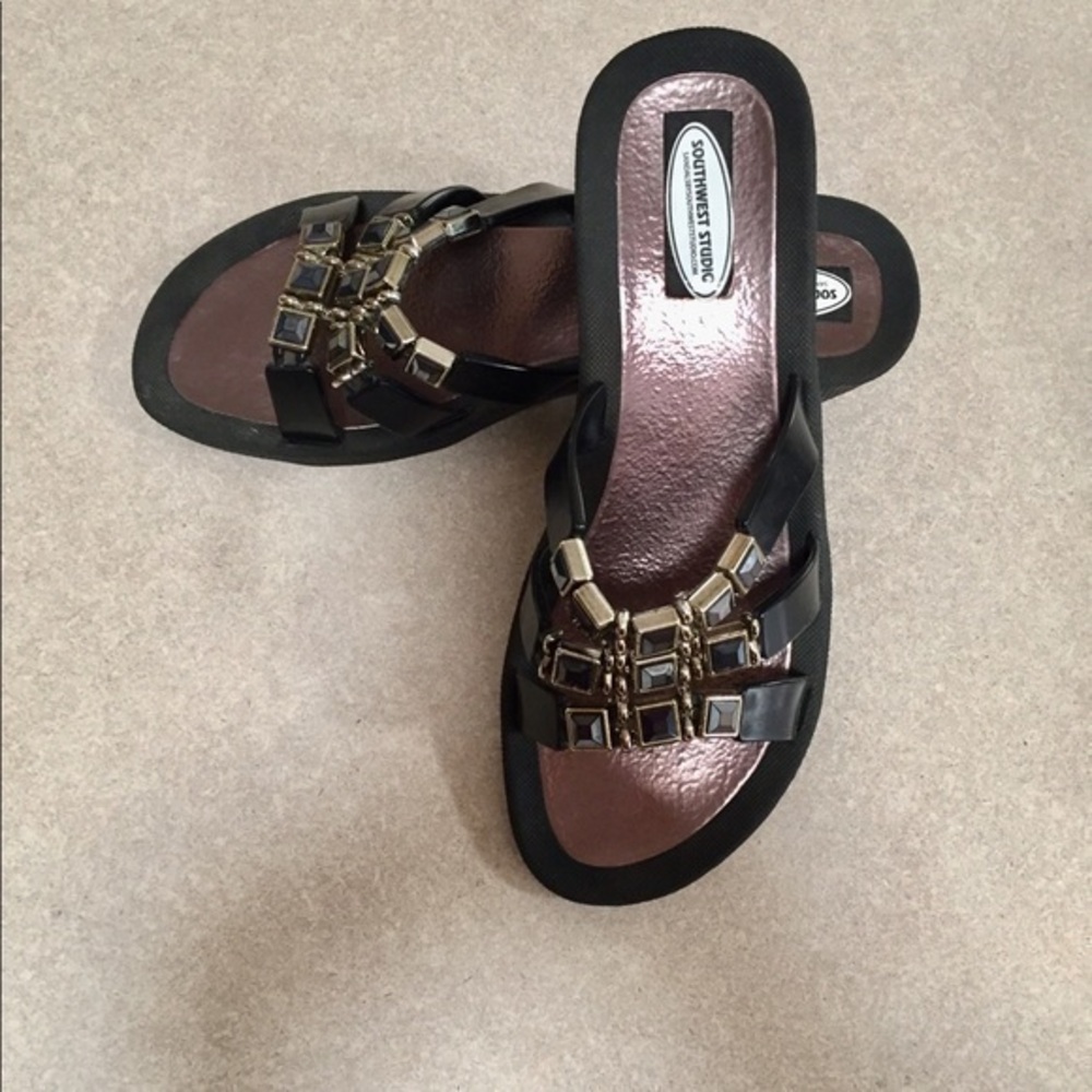 Black sandals with bling!